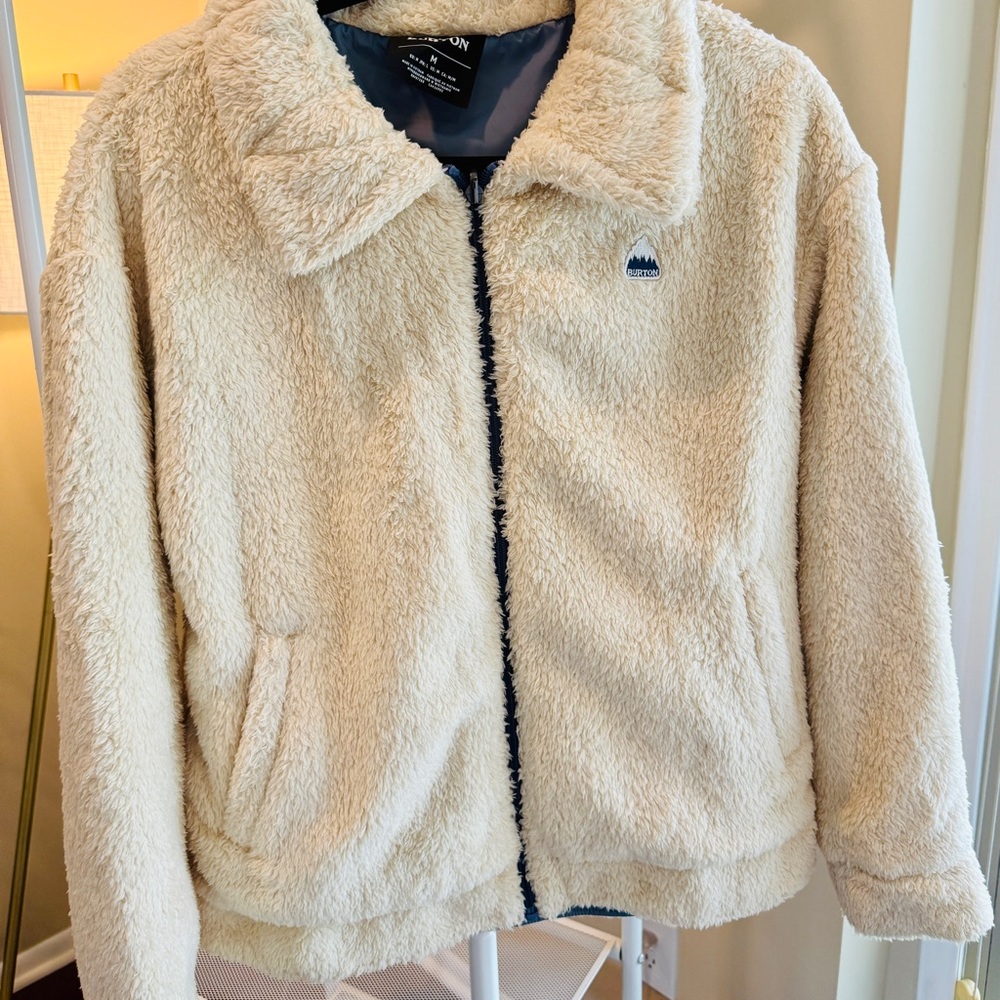 Burton Women’s Reversable Cream Sherpa Zip-Up Jacket